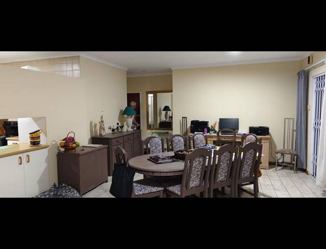 2 BEDROOM PROPERTY TO RENT IN BRENTWOOD PARK